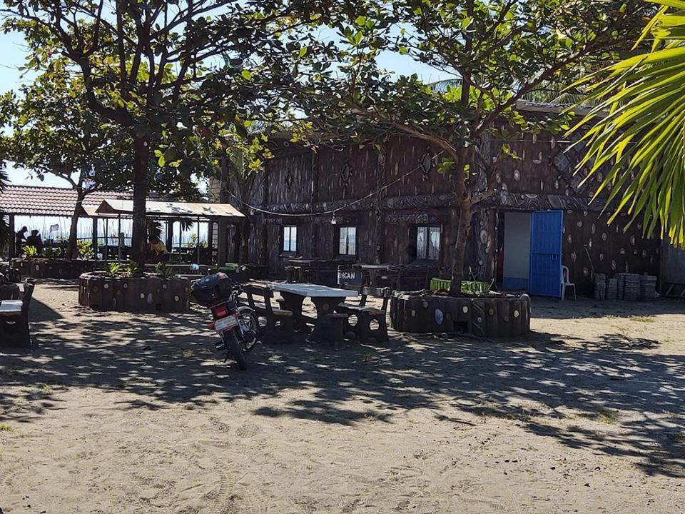 Seasun Beach Resort & Hotel Lucapon Eksteriør billede